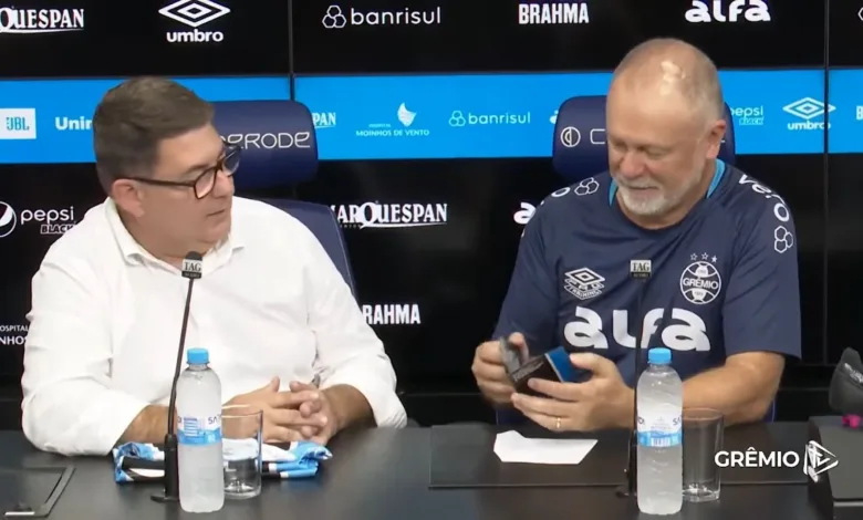 Grupo do Grêmio está consciente de que precisa melhorar, diz Mano Menezes Mano Menezes Grêmio