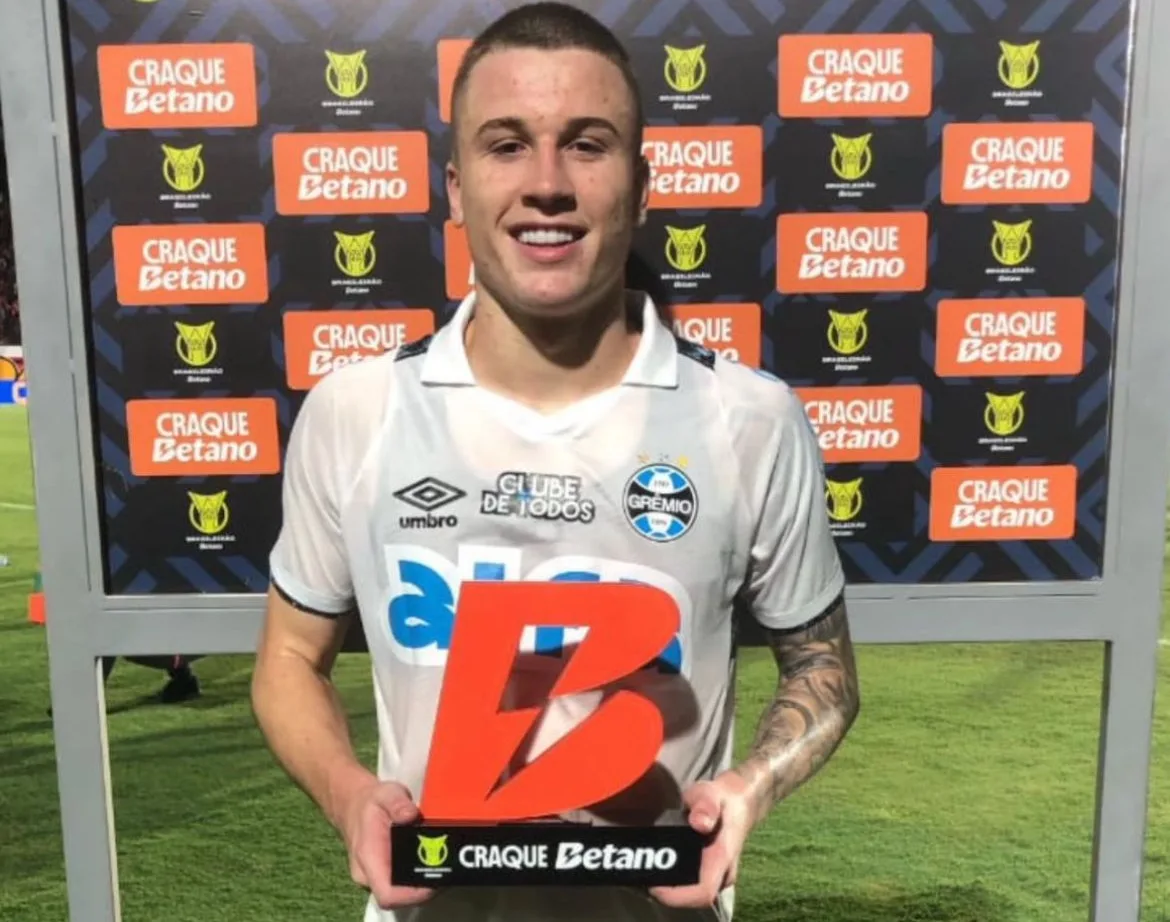 O recorde quebrado pelo lateral Igor Serrote no empate entre Vitória e Grêmio Igor Serrote pelo Grêmio