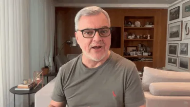 Meneghetti com críticas a D'Alessandro