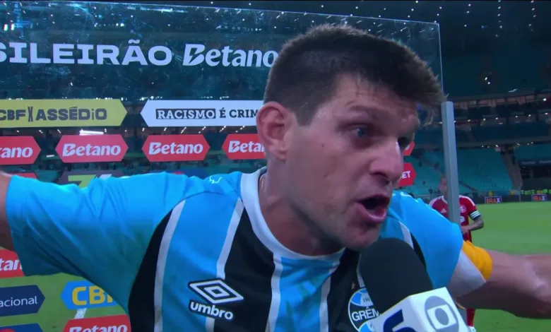 Campeões da Libertadores de 2017 vibram com volta de Kannemann: "Nos representa" Kannemann pelo Grêmio