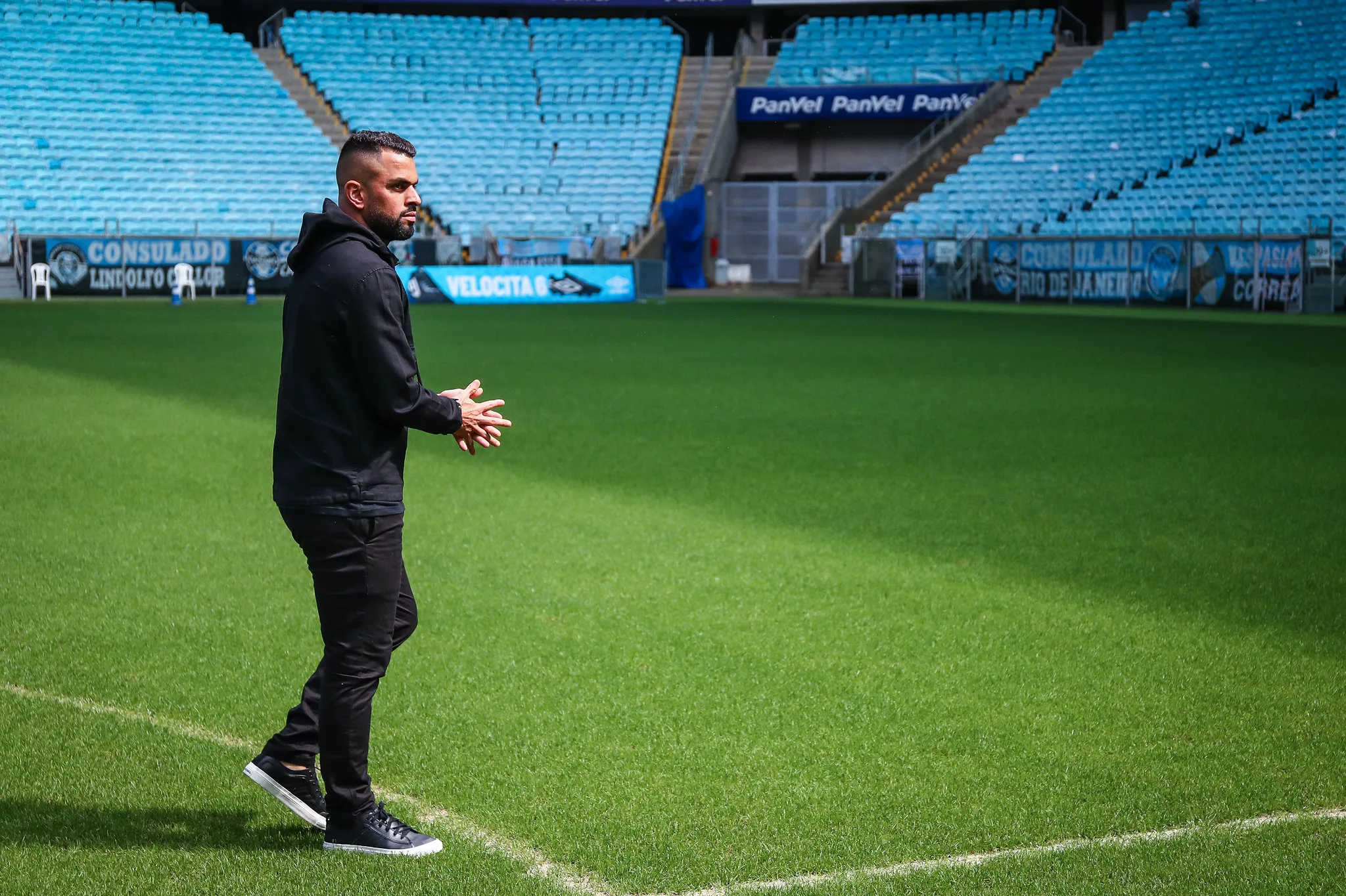 Maicon e Danrlei? Ex-dirigente do Grêmio faz post enigmático e indica parceria para a eleição Maicon ex-Grêmio