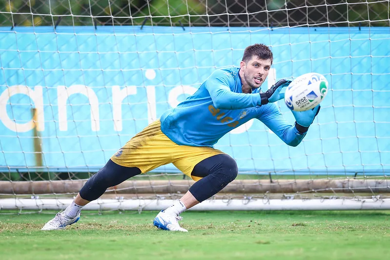 Vem ou não? Dirigente do Grêmio cita ligação para Volpi após repercussão negativa do negócio Volpi do Grêmio