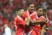 Inter teve a estreia de Raykkonen