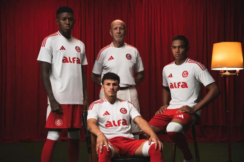 Inter apresenta novo uniforme branco em homenagem ao primeiro Brasileirão; veja detalhes