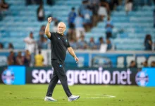 Mano Menezes em vitória do Grêmio