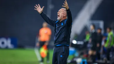 Mano Menezes treinando o Grêmio