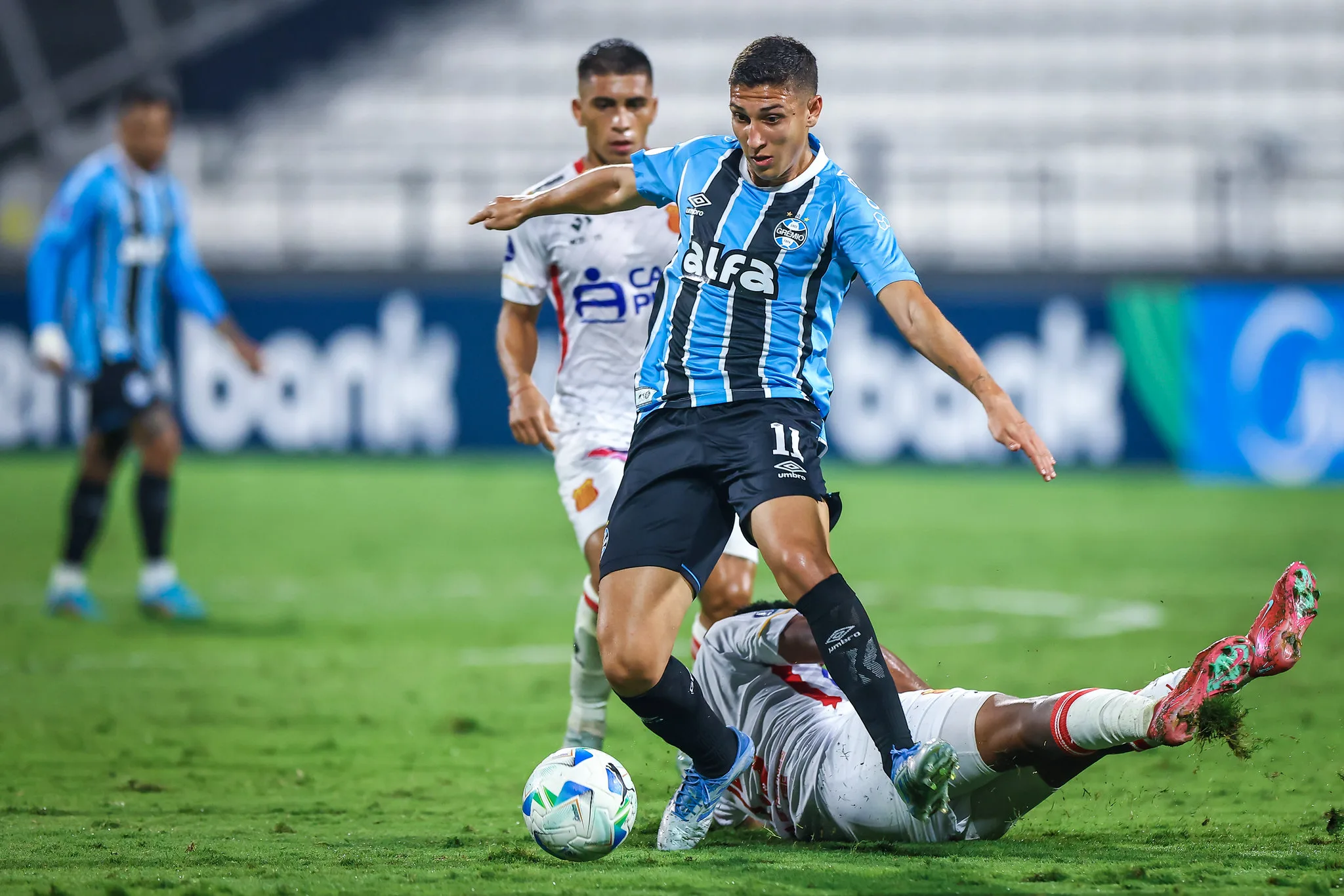 Grêmio não identifica "falta de personalidade" para o time titular atual Grêmio empatou pela Sul-Americana