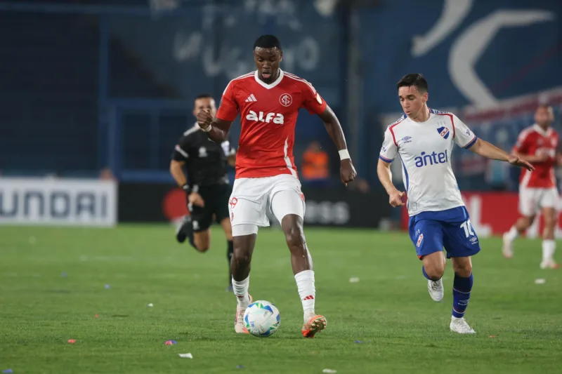 Ricardo Mathias sente lesão muscular e gera problema para o Inter contra o Bahia Ricardo Mathias foi bem pelo Inter