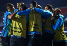 RS - FUTEBOL/CAMPEONATO BRASILEIRO 2025/GREMIO X SAO PAULO - ESPORTES - Lance da partida entre Gremio e Sao Paulo disputada na noite deste sabado, no Estádio Morumbis, em Sao Paulo, em partida valida pela Campeonato Brasileiro 2025. FOTO: LUCAS UEBEL/GREMIO FBPA