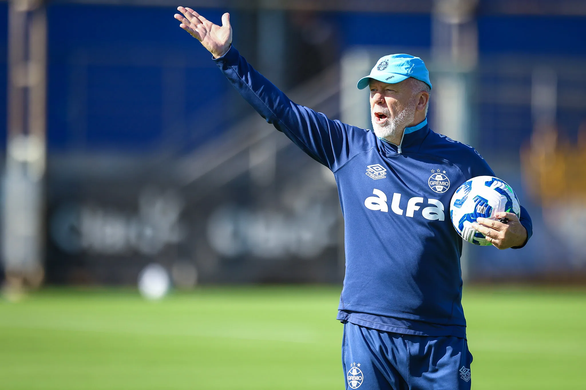O que já se sabe sobre a escalação do Grêmio para enfrentar o Bahia na Arena Grêmio recebe o Bahia