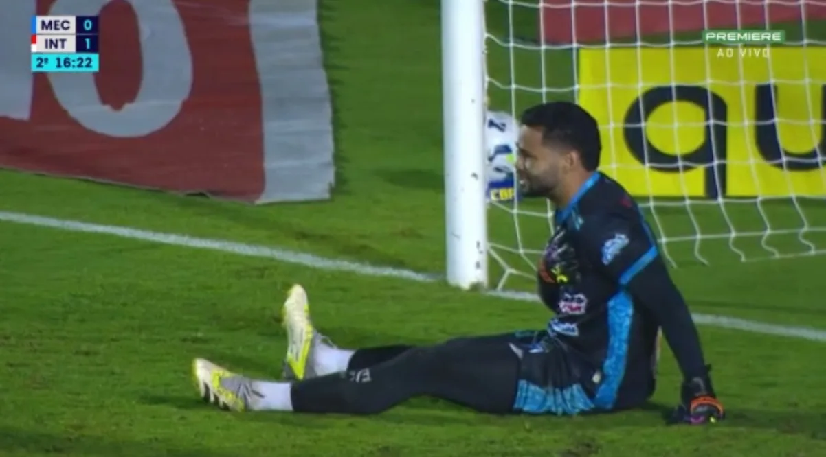 Não é mentira: goleiro do Maracanã divulga áudio do pai falando sobre Alan Patrick Rayr, jogador do Maracanã, em jogo contra o Inter, pala Copa do Brasil 2025