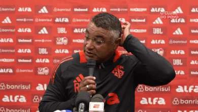 Roger Machado concede entrevista coletiva após a derrota do Inter fora de casa por 4x2 para o Corinthians, válido pelo Brasileirão 2025 Foto: Reprodução/YouTube/ TVInter