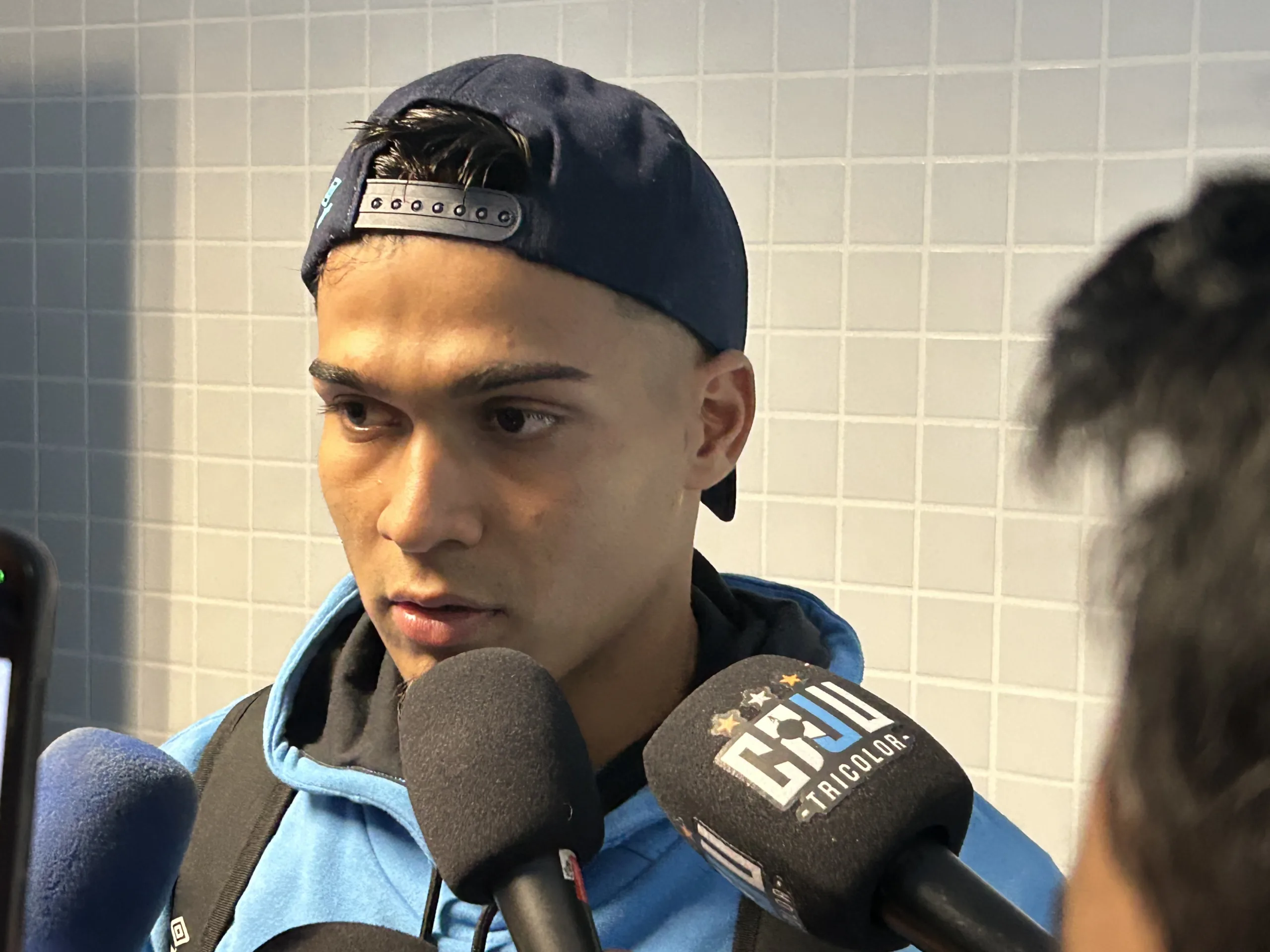 Grêmio perdoa Arezo e define planejamento para o segundo semestre Arezo pelo Grêmio