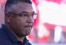 Roger Machado, treinador do Inter, no comando da equipe em um jogo qualquer do Campeonato Brasileiro (Foto Zona Mista)