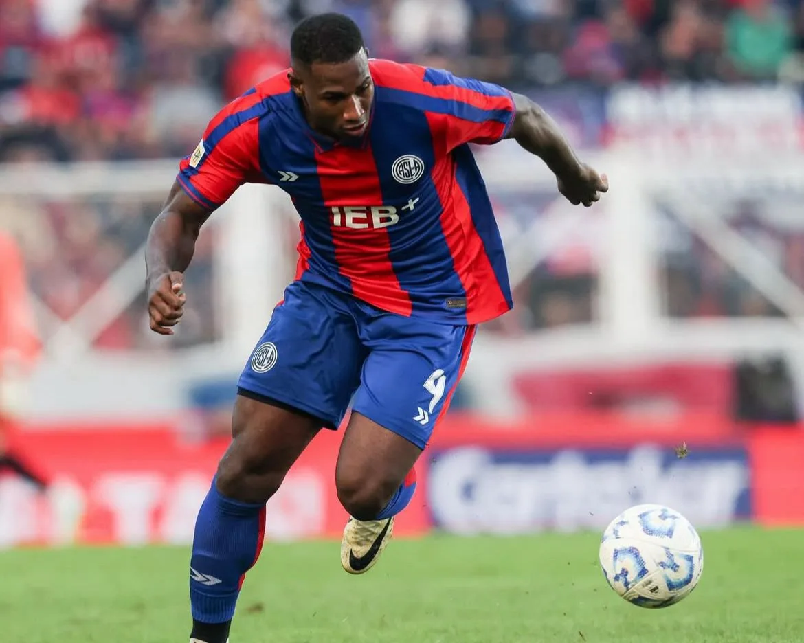Sobre o interesse do Grêmio em Romaña e Caíque para o segundo semestre Johan Romaña jogador do San Lorenzo vira mira do Grêmio