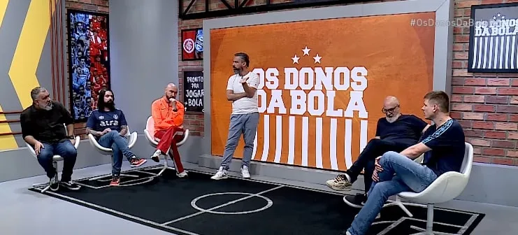 Identificado com o Grêmio, jornalista explica demissão da Rádio Gre-Nal: "Fiz m..." Os Donos da Bola-RS tem representantes do Grêmio
