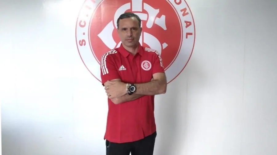 Sobre a demissão confirmada pelo Inter por dura crítica ao trabalho de Gustavo Grossi Grossi Inter