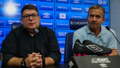 Alexandre Rossato responde se pode ser o candidato da situação do Grêmio nas eleições Alexandre Rossato é o vice de futebol do Grêmio