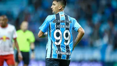 Olivera fora de treinos do Grêmio