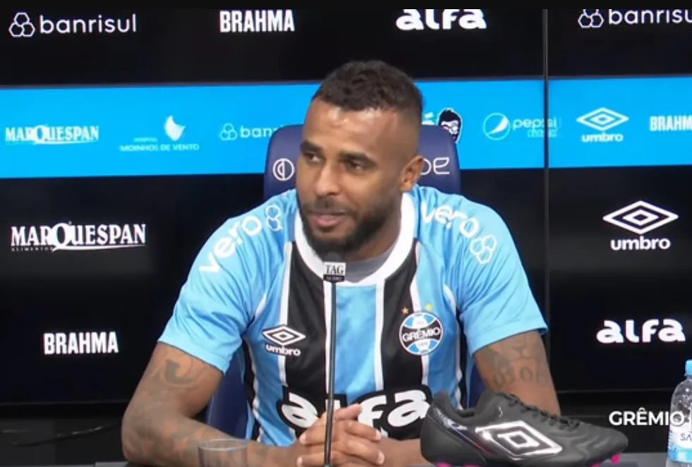 Alex Santana confirma ligação de Felipão e explica declaração sobre Maicon: "Empolgação do momento"