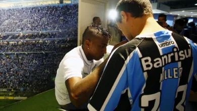 Bolaños ex-Grêmio