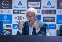 Romildo Bolzan Jr do Grêmio