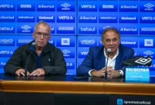 Denis Abrahão pelo Grêmio