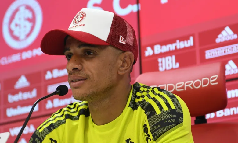 Nova entrevista de dirigente do Inter encerra "assunto Taison" no Beira-Rio Taison pelo Inter