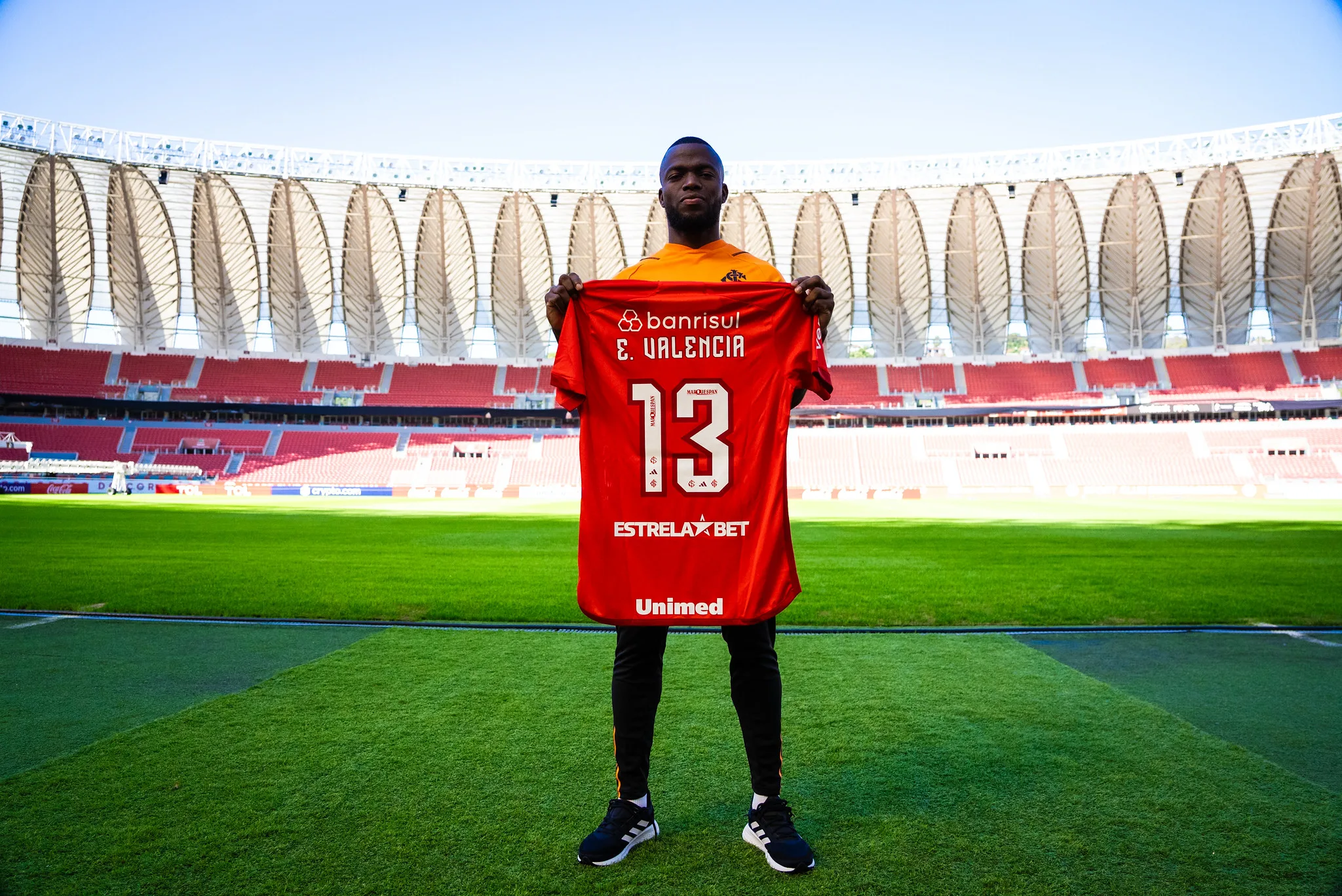 Enner Valencia se manifesta antes de voltar ao Inter e vibra: "Consegui me recuperar" Enner Valencia pelo Inter