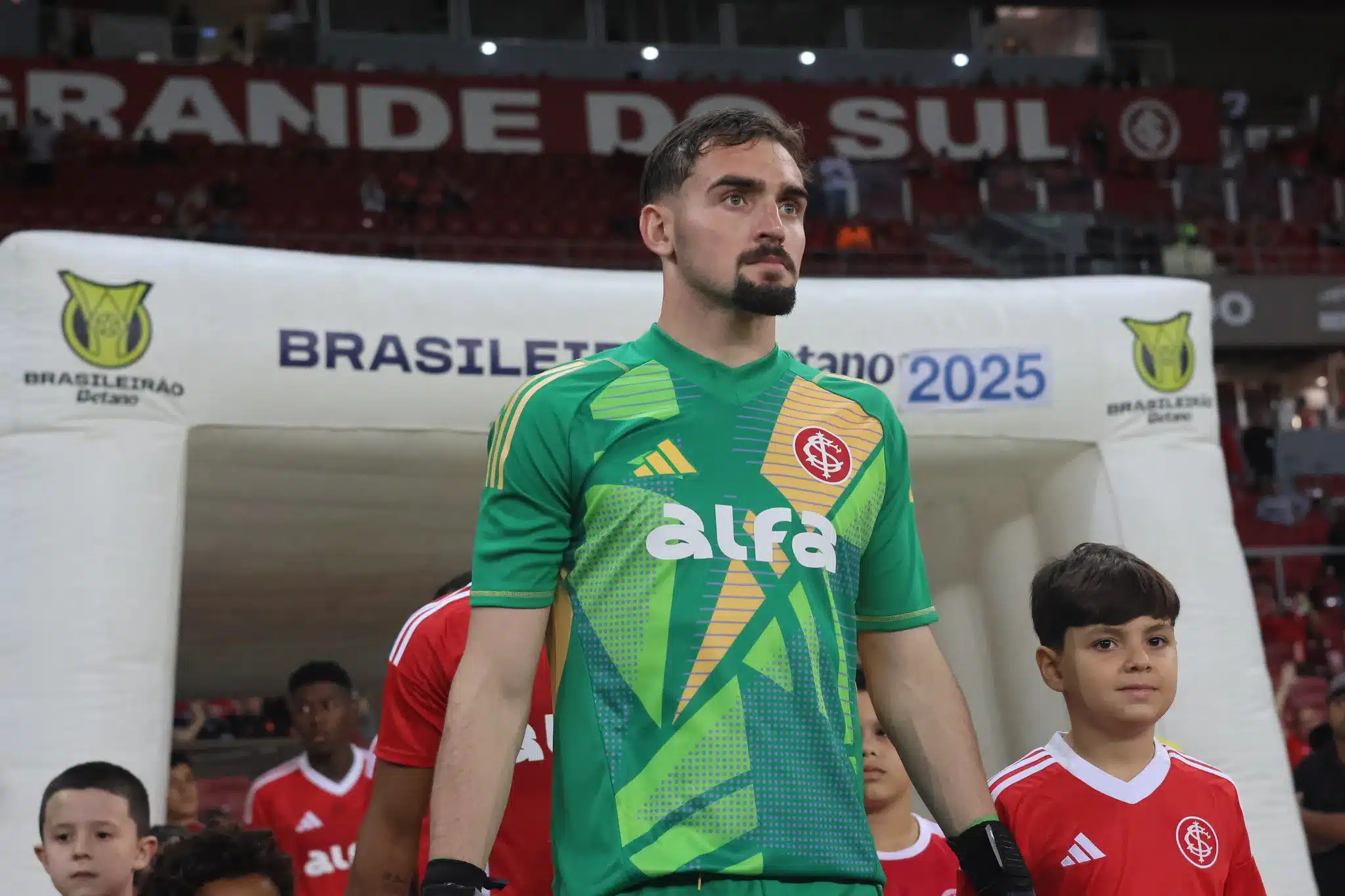 Anthoni troca de empresário, busca passaporte europeu e entra na mira da Atalanta Goleiro AnthoniInternacional x Mirassol | Campeonato Brasileiro 2025 | 18/05/2025