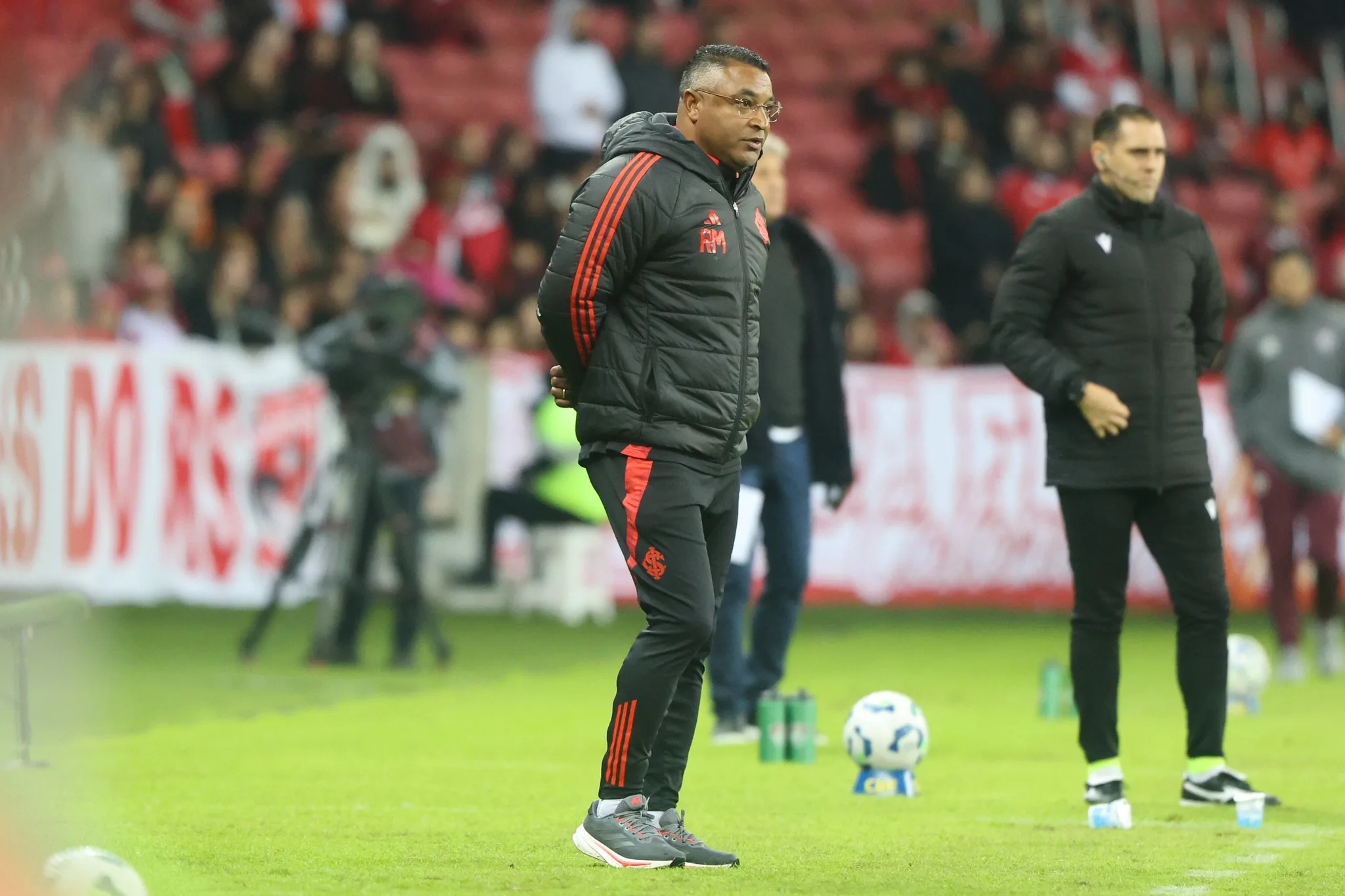 Roger responde se Inter escolhe jogos e lamenta "energia baixa" contra o Fluminense Técnico Roger Machado do Inter