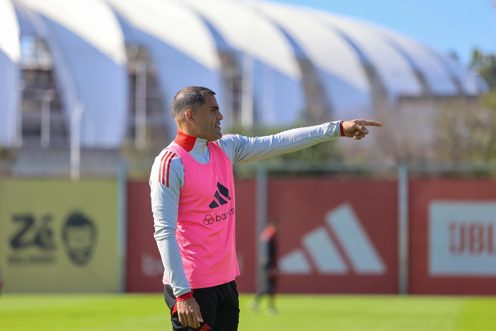 Time reserva do Inter vence amistoso no CT com gols de Mercado e Romero Gabriel Mercado pelo Inter em amistoso
