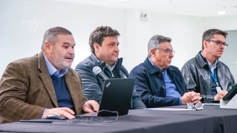 Guerra chama todo o conselho do Grêmio e expõe casos graves da Arena Guerra chama todo o conselho do Grêmio e expõe casos graves da Arena