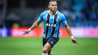 Braithwaite pelo Grêmio