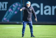 Mano Menezes em treino do Grêmio