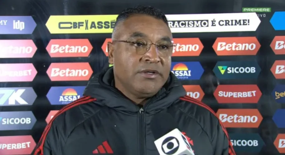 Preocupado, Roger Machado cogita dar oportunidades para outros jogadores no Inter Roger Machado, treinador do Inter