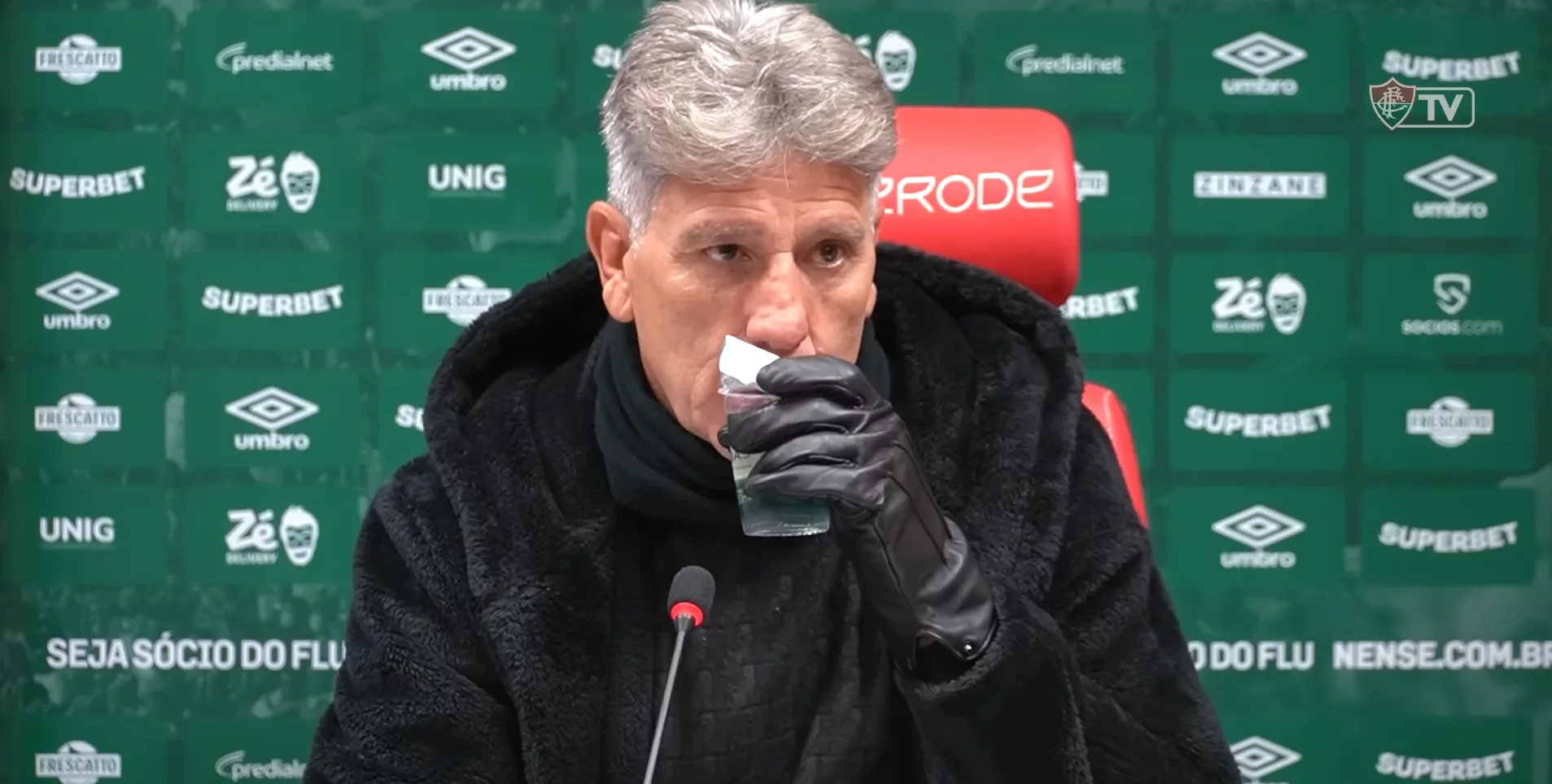 Por que Renato citou a torcida do Inter após a classificação do Fluminense no Mundial Ex-treinador do Grêmio, Renato Portaluppi, é treinador atual do Fluminense