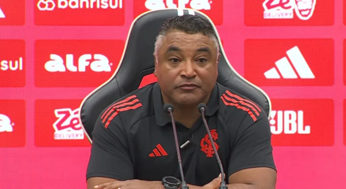 Comentarista ironiza Roger e pede continuidade na Calçada da Fama do Grêmio: "Vai rebaixar" Roger Machado em Atlético-MG x Inter