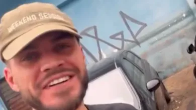 A história por trás de Nathan Pescador, do Grêmio, sem gasolina em rua de Porto Alegre