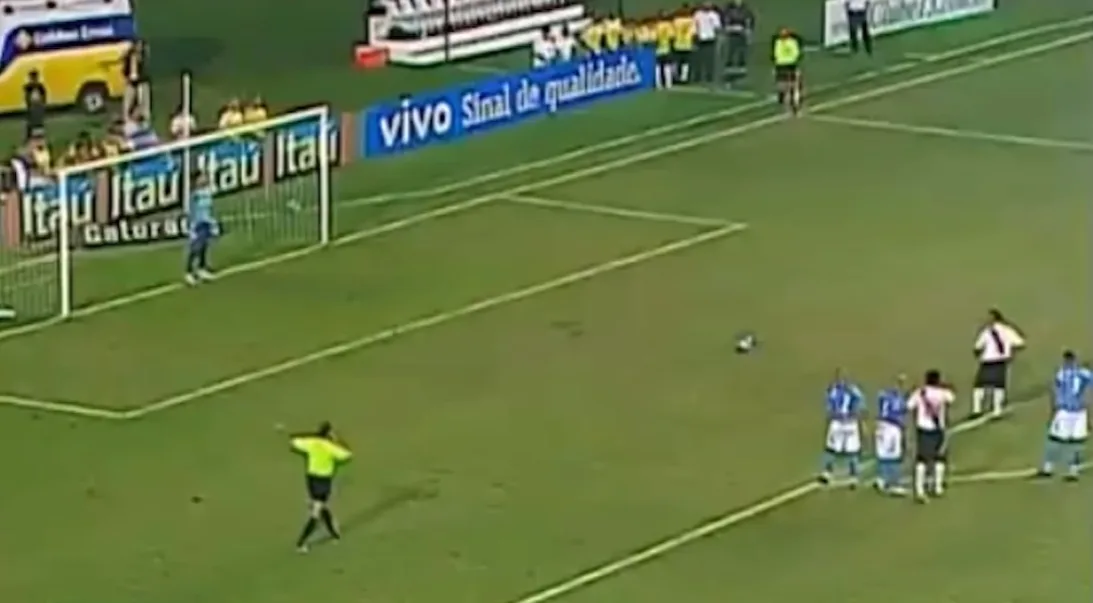 Romário x Galatto: a postagem do ex-atacante envolvendo o Grêmio que agitou a web Romário x Grêmio