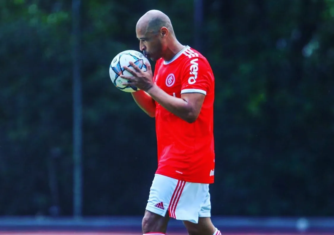 Hoje empresário, Jorge Wagner diz que maior título da carreira foi no Inter: "Levo para a vida" Jorge Wagner ex-Inter