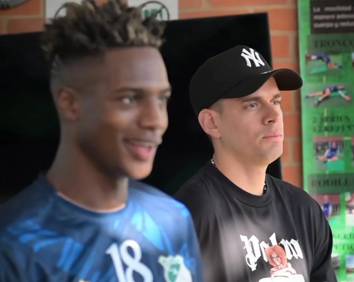 Borré participa de um dia de treino em clube da Colômbia antes de voltar ao Inter Borré na Colômbia