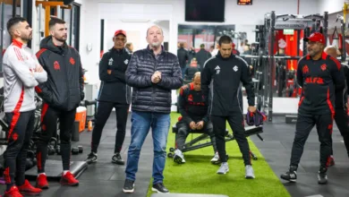 Retornos, titular com novo visual e discursos de Roger e Barcellos: como foi a volta do Inter Inter voltou a trabalhar neste sábado com poucas novidades em seu CT Parque Gigante.