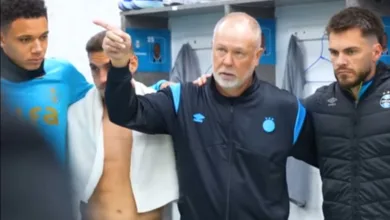 Mano Menezes, treinador do Grêmio