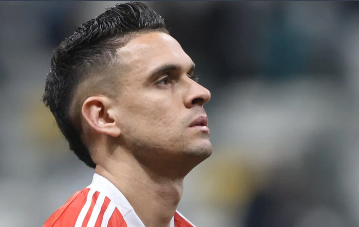 Campanha do Inter na Libertadores vira exemplo para reagir no Brasileirão Rafael Borré, jogador do Inter contra o Atlético-MG em Belo Horizonte
