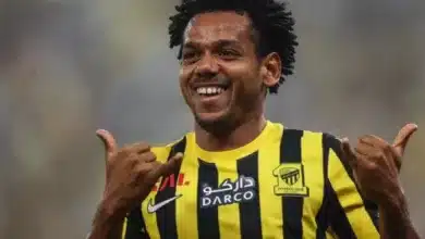 Grêmio sonda Romarinho e busca reforços para o segundo semestre Grêmio sonda Romarinho e avalia retorno do atacante ao Brasil. Clube também busca zagueiro pela direita para reforçar elenco de Mano Menezes.