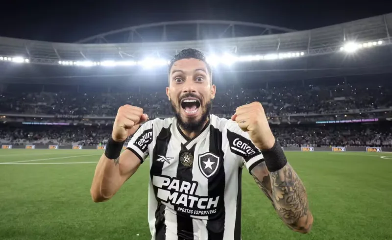 Alex Telles Botafogo e Grêmio