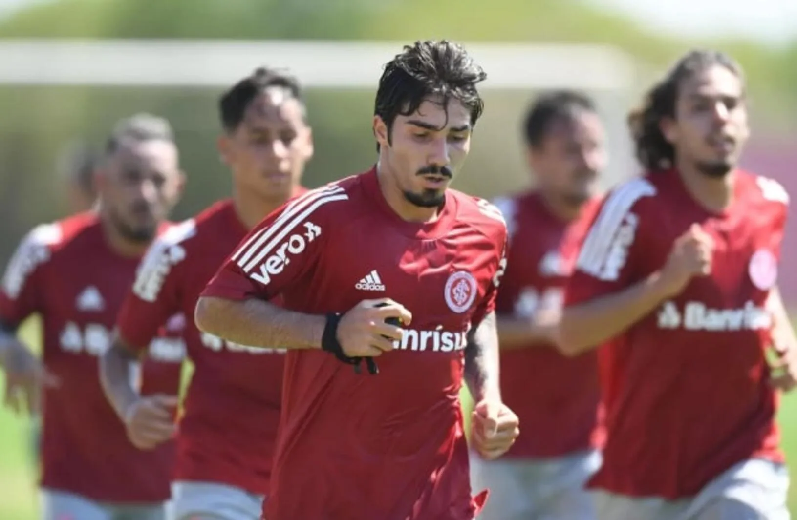 Erik explica mágoa com antiga direção do Inter e pedido para sair do clube Erik na época de Inter