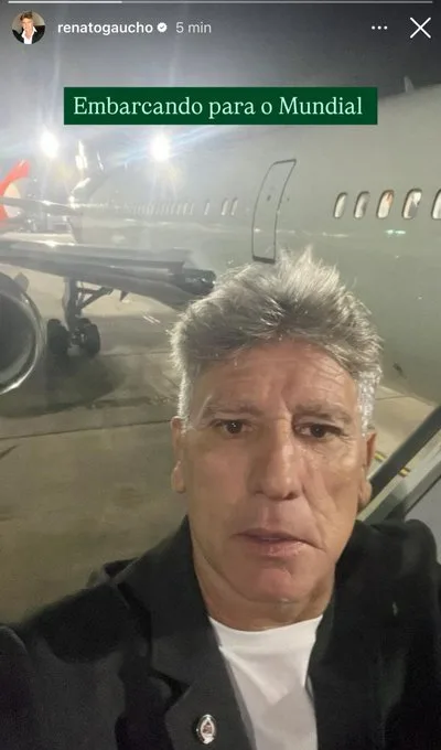 Renato embarca para o Mundial e sonha com a contratação de ex-atacante do Grêmio