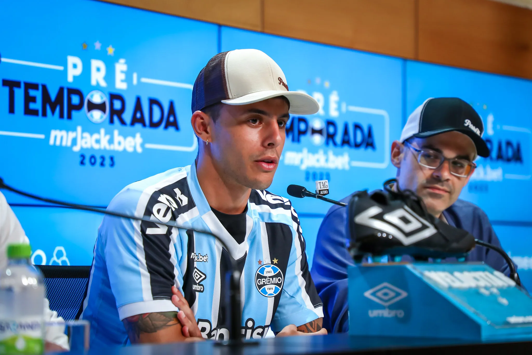 Como fica a situação do contrato de Carballo com o Grêmio após grave lesão Carballo pelo Grêmio